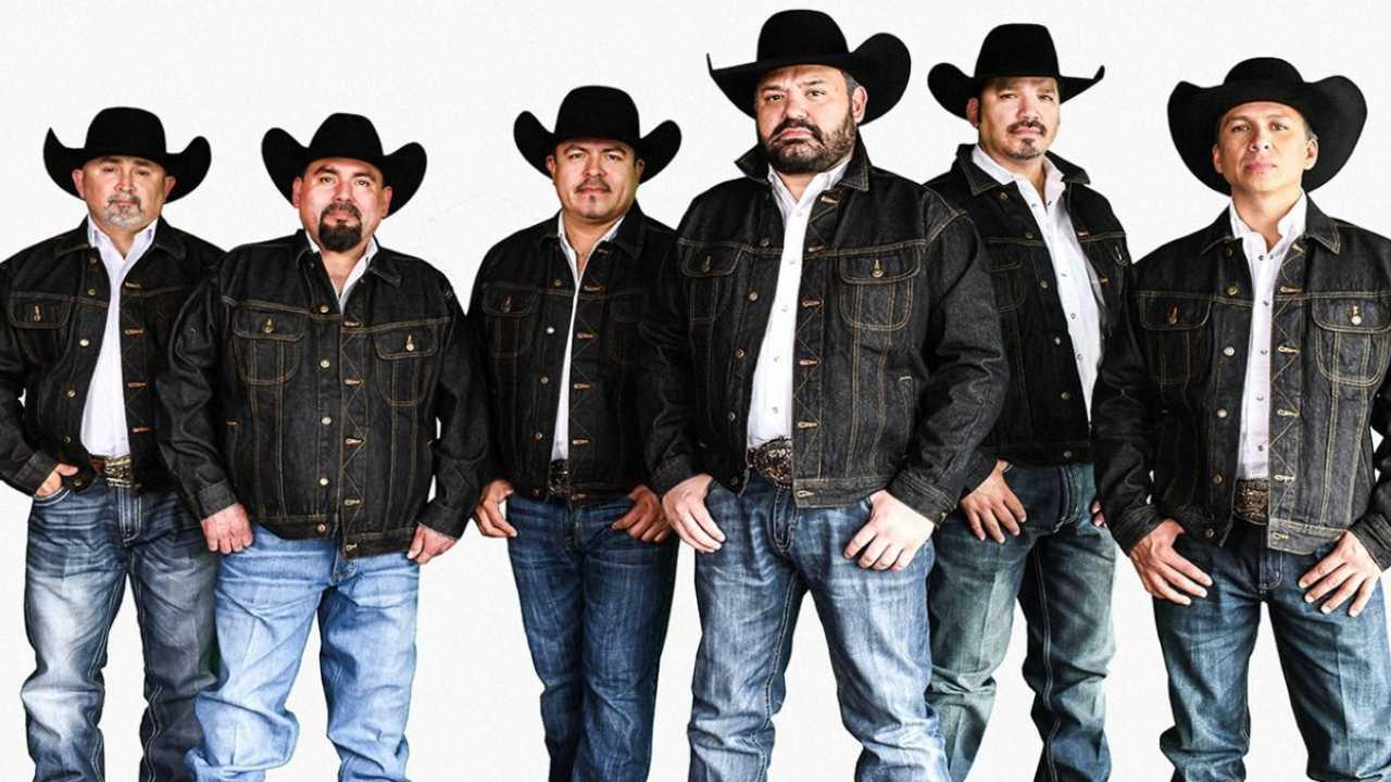 Intocable celebra 30 años de trayectoria con una gira y un mensaje de unidad