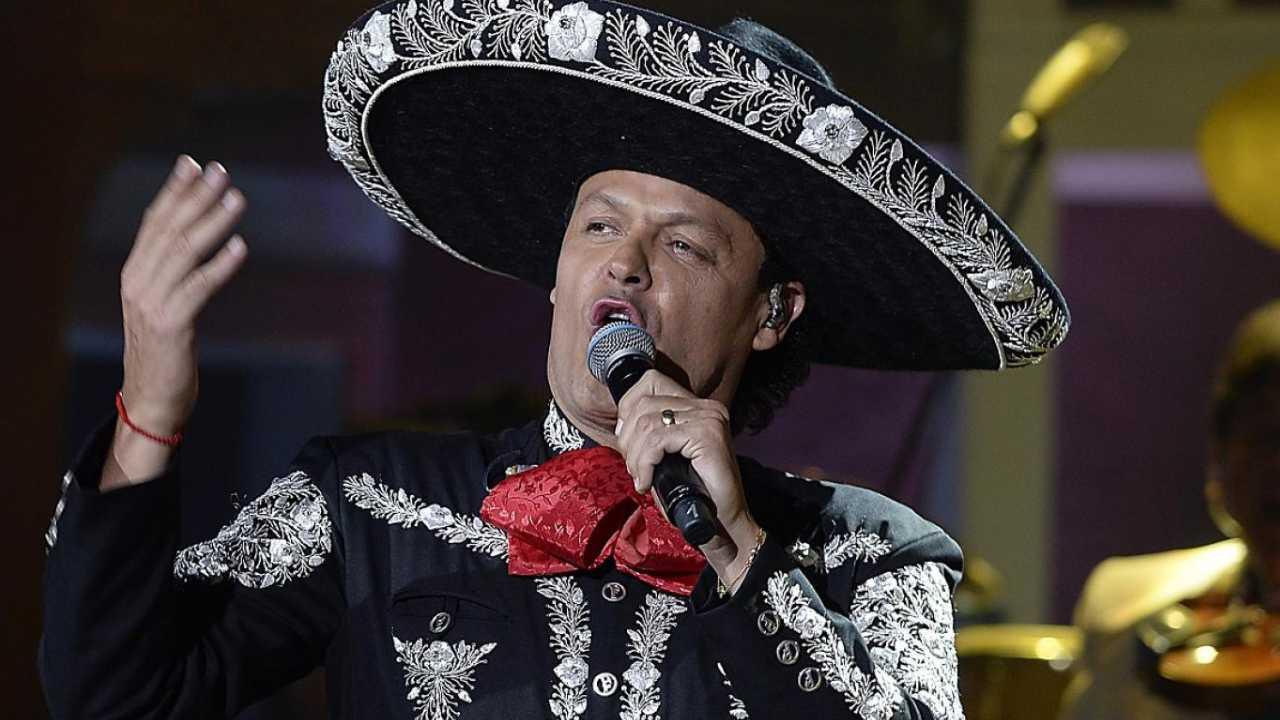Pedro Fernández revela la historia oculta de su meme más viral